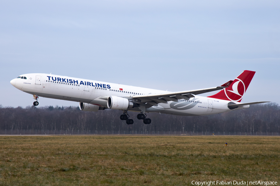 Turkish Airlines Airbus A330-303 (TC-LNE) | Photo 422909