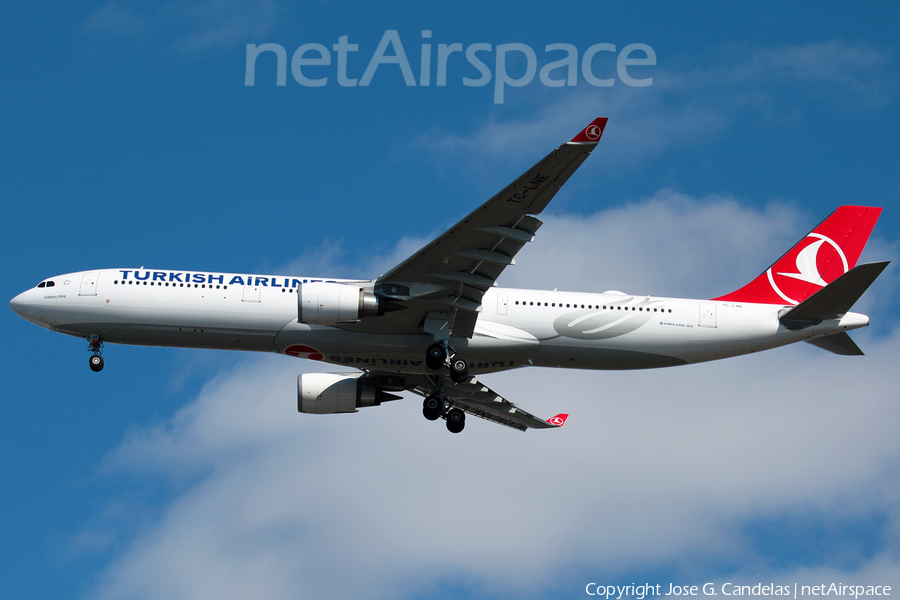 Turkish Airlines Airbus A330-303 (TC-LNE) | Photo 148767
