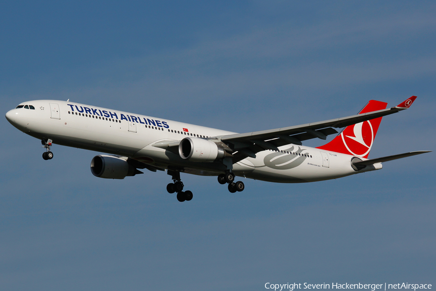 Turkish Airlines Airbus A330-303 (TC-LNF) | Photo 183404