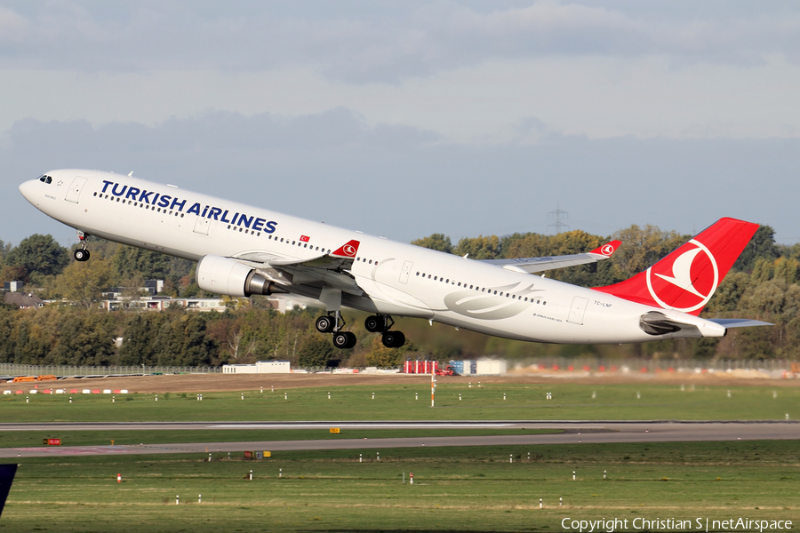 Turkish Airlines Airbus A330-303 (TC-LNF) | Photo 354281