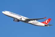 Turkish Airlines Airbus A330-303 (TC-LNF) at  New York - John F. Kennedy International, United States