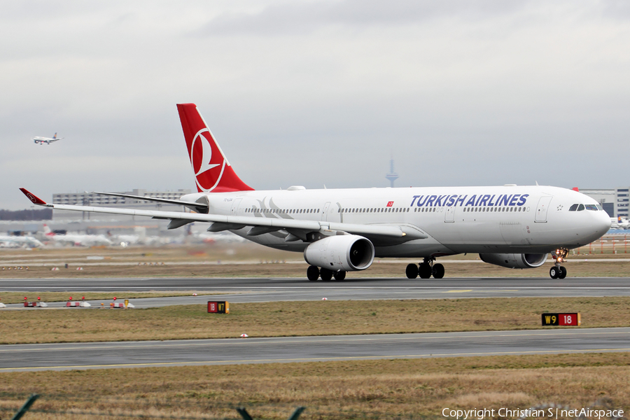 Turkish Airlines Airbus A330-343E (TC-LOA) | Photo 216764