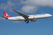 Turkish Airlines Airbus A330-343E (TC-LOA) at  Hamburg - Fuhlsbuettel (Helmut Schmidt), Germany