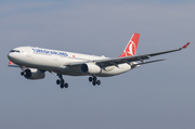 Turkish Airlines Airbus A330-343E (TC-LOA) at  Hamburg - Fuhlsbuettel (Helmut Schmidt), Germany