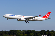 Turkish Airlines Airbus A330-343E (TC-LOA) at  Hamburg - Fuhlsbuettel (Helmut Schmidt), Germany