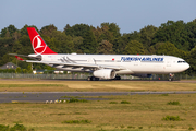 Turkish Airlines Airbus A330-343E (TC-LOA) at  Hamburg - Fuhlsbuettel (Helmut Schmidt), Germany