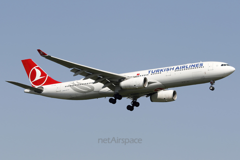 Turkish Airlines Airbus A330-343X (TC-LOC) at  Frankfurt am Main, Germany