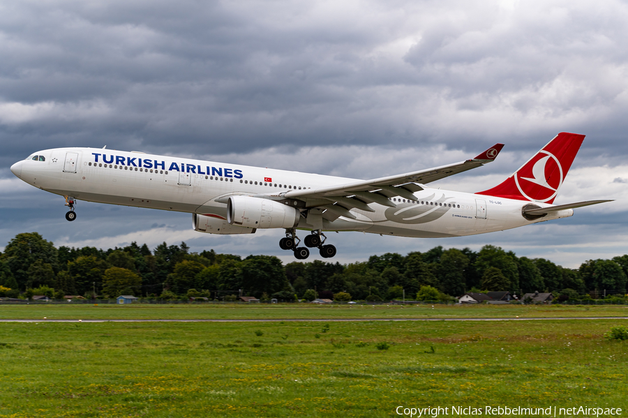 Turkish Airlines Airbus A330-343X (TC-LOC) | Photo 469320