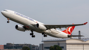 Turkish Airlines Airbus A330-343X (TC-LOC) at  Hamburg - Fuhlsbuettel (Helmut Schmidt), Germany