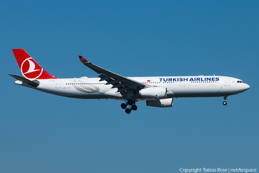 Turkish Airlines Airbus A330-343X (TC-LOC) | Photo 310706