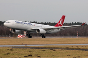 Turkish Airlines Airbus A330-343 (TC-LOE) at  Hamburg - Fuhlsbuettel (Helmut Schmidt), Germany