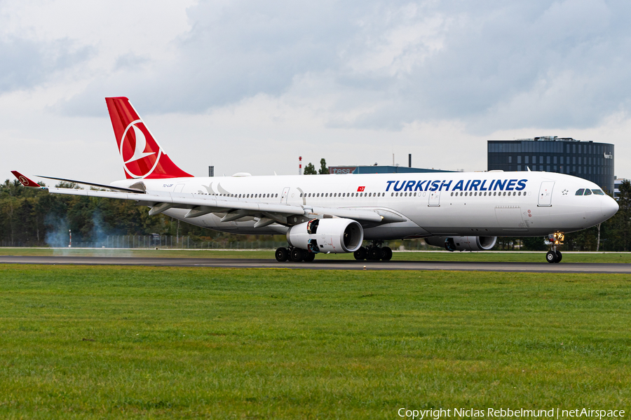 Turkish Airlines Airbus A330-343 (TC-LOF) | Photo 352405