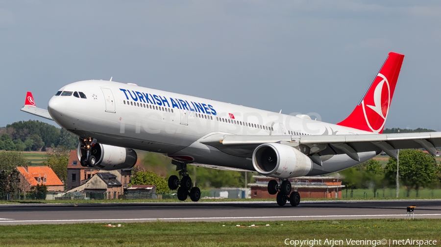 Turkish Airlines Airbus A330-343E (TC-LOG) | Photo 241521