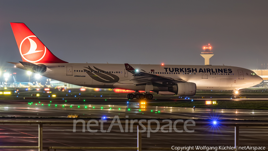 Turkish Airlines Airbus A330-223 (TC-LOH) | Photo 359634