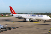 Turkish Airlines Airbus A330-223 (TC-LOI) at  Dusseldorf - International, Germany