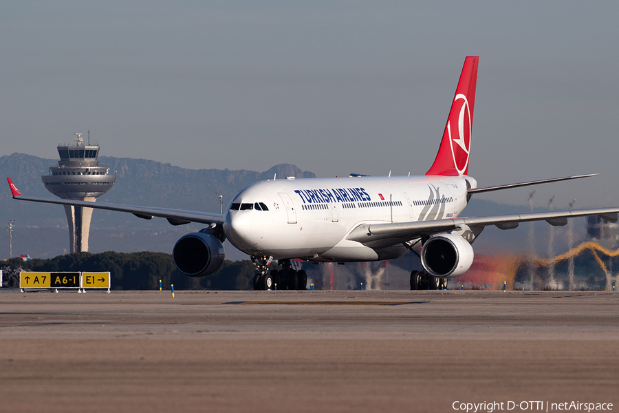 Turkish Airlines Airbus A330-223 (TC-LOI) | Photo 376024