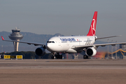 Turkish Airlines Airbus A330-223 (TC-LOI) at  Madrid - Barajas, Spain