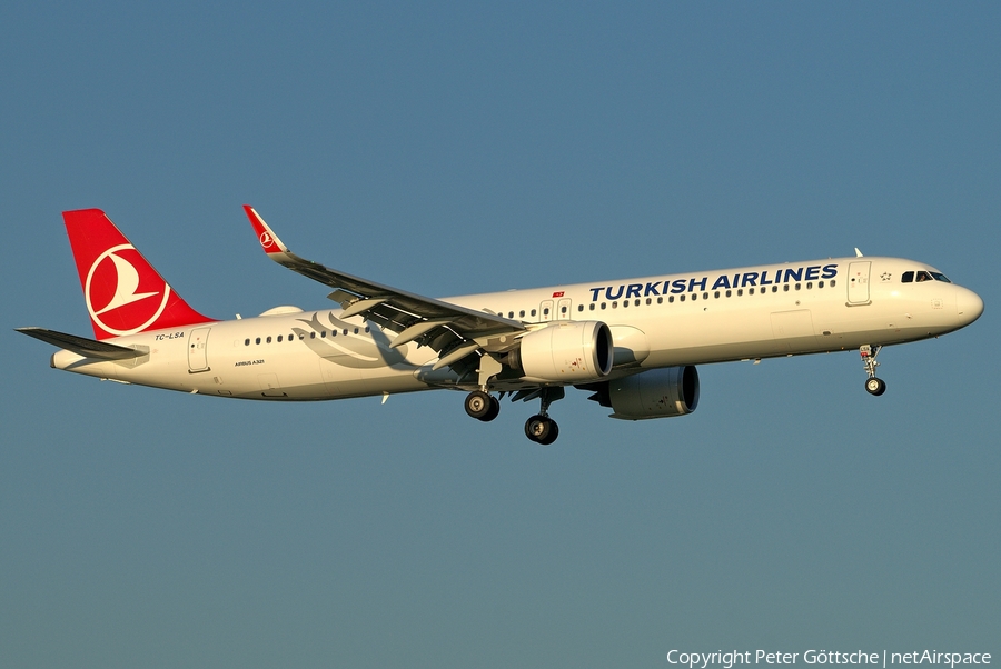 Turkish Airlines Airbus A321-271NX (TC-LSA) | Photo 269596