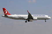 Turkish Airlines Airbus A321-271NX (TC-LSA) at  Warsaw - Frederic Chopin International, Poland