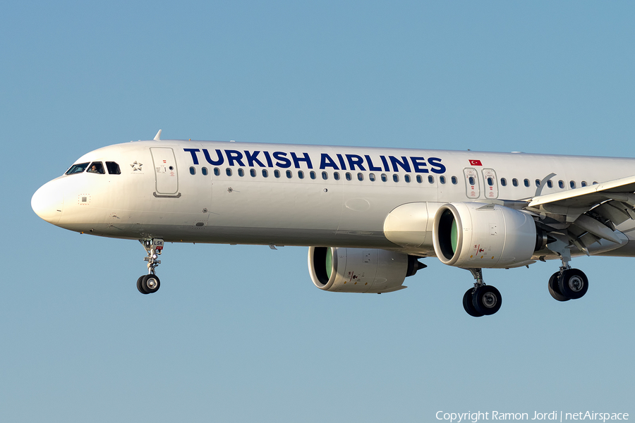 Turkish Airlines Airbus A321-271NX (TC-LSK) | Photo 379659