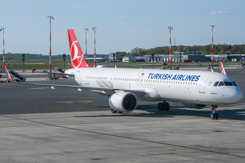 Turkish Airlines Airbus A321-271NX (TC-LSK) at  Hamburg - Fuhlsbuettel (Helmut Schmidt), Germany