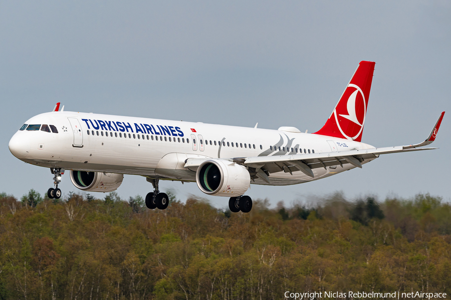 Turkish Airlines Airbus A321-271NX (TC-LSL) | Photo 445330