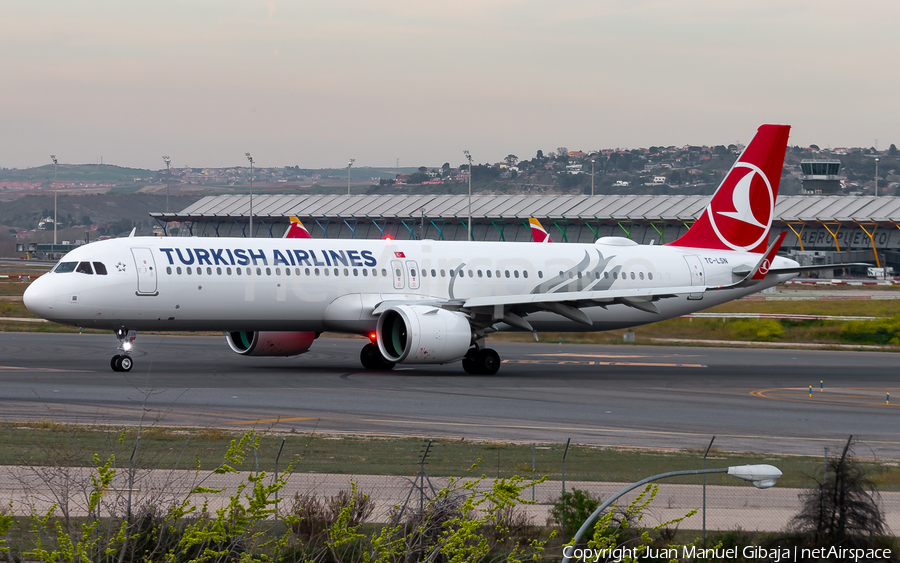 Turkish Airlines Airbus A321-271NX (TC-LSN) | Photo 377039