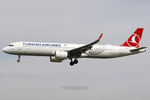 Turkish Airlines Airbus A321-271NX (TC-LSS) at  Barcelona - El Prat, Spain