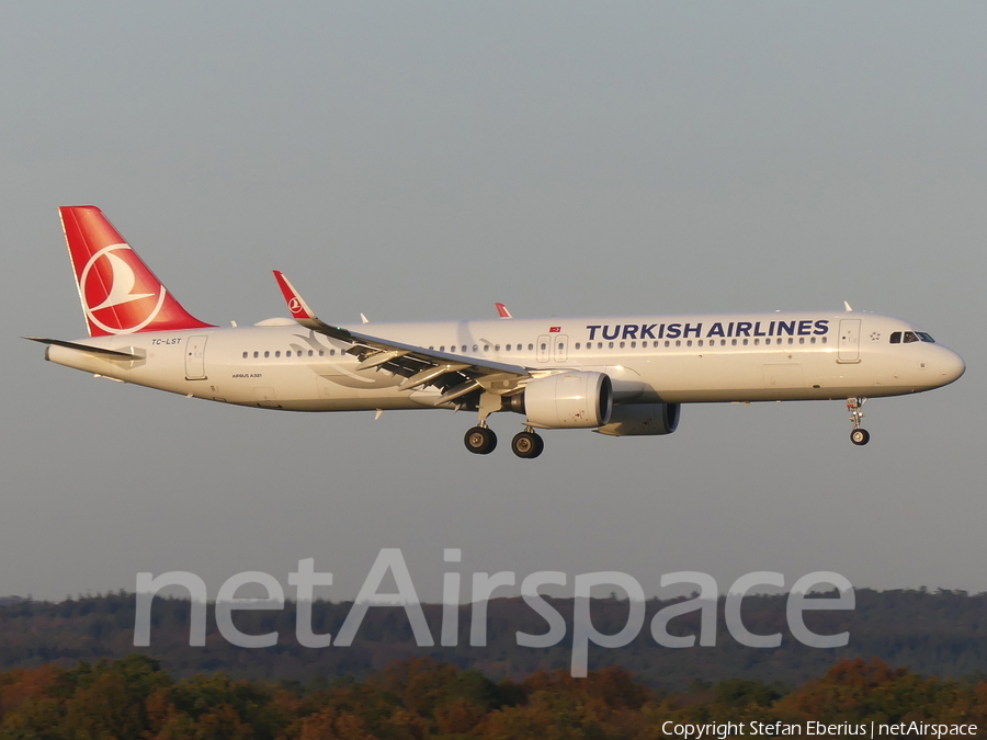 Turkish Airlines Airbus A321-271NX (TC-LST) | Photo 409748
