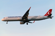 Turkish Airlines Airbus A321-271NX (TC-LST) at  Warsaw - Frederic Chopin International, Poland