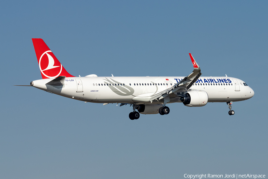 Turkish Airlines Airbus A321-271NX (TC-LSV) | Photo 408861