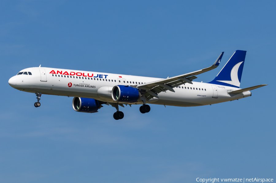 AnadoluJet Airbus A321-271NX (TC-LTS) | Photo 634747