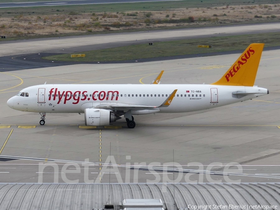 Pegasus Airlines Airbus A320-251N (TC-NBA) | Photo 272952