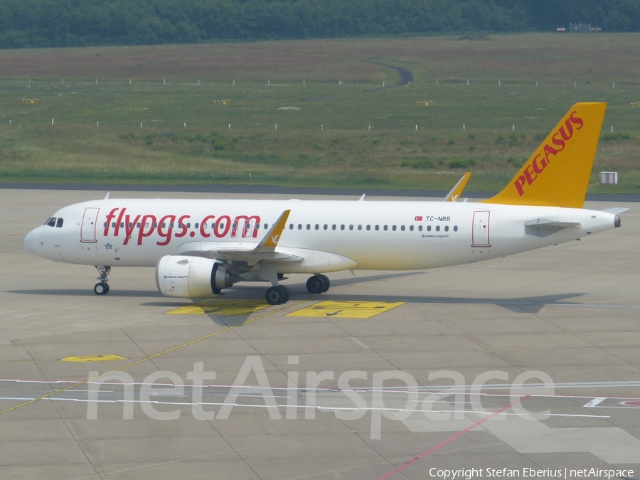 Pegasus Airlines Airbus A320-251N (TC-NBB) | Photo 247601