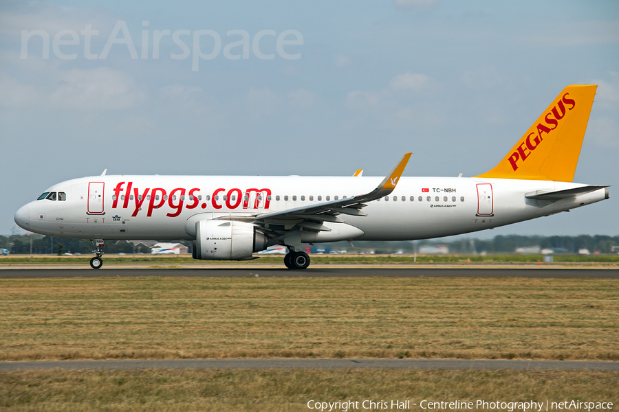 Pegasus Airlines Airbus A320-251N (TC-NBH) | Photo 386408