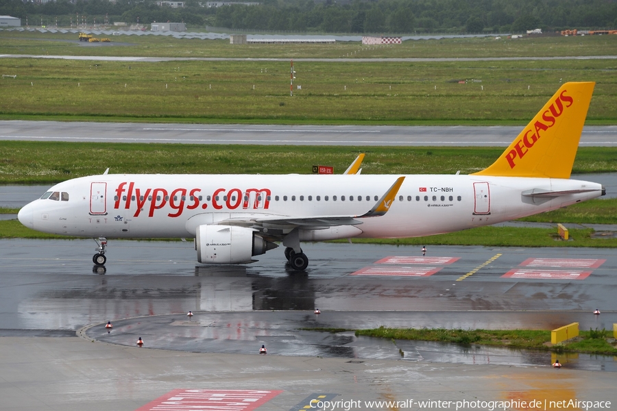 Pegasus Airlines Airbus A320-251N (TC-NBH) | Photo 409238