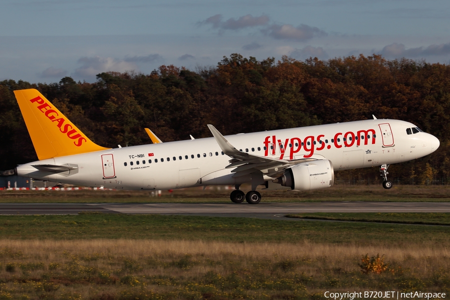 Pegasus Airlines Airbus A320-251N (TC-NBI) | Photo 409421