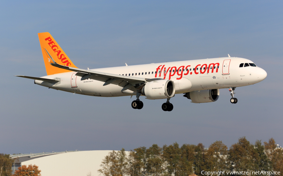 Pegasus Airlines Airbus A320-251N (TC-NBJ) | Photo 193448