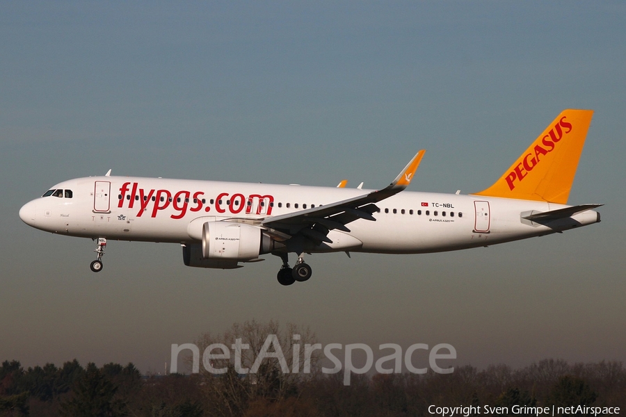 Pegasus Airlines Airbus A320-251N (TC-NBL) | Photo 294605