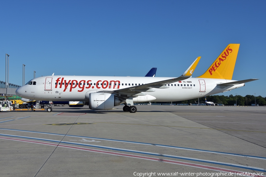 Pegasus Airlines Airbus A320-251N (TC-NBN) | Photo 432362
