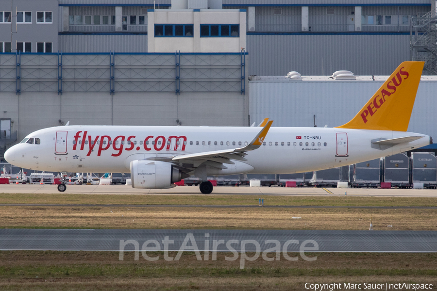 Pegasus Airlines Airbus A320-251N (TC-NBU) | Photo 495415