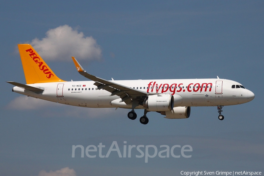 Pegasus Airlines Airbus A320-251N (TC-NCE) | Photo 390103