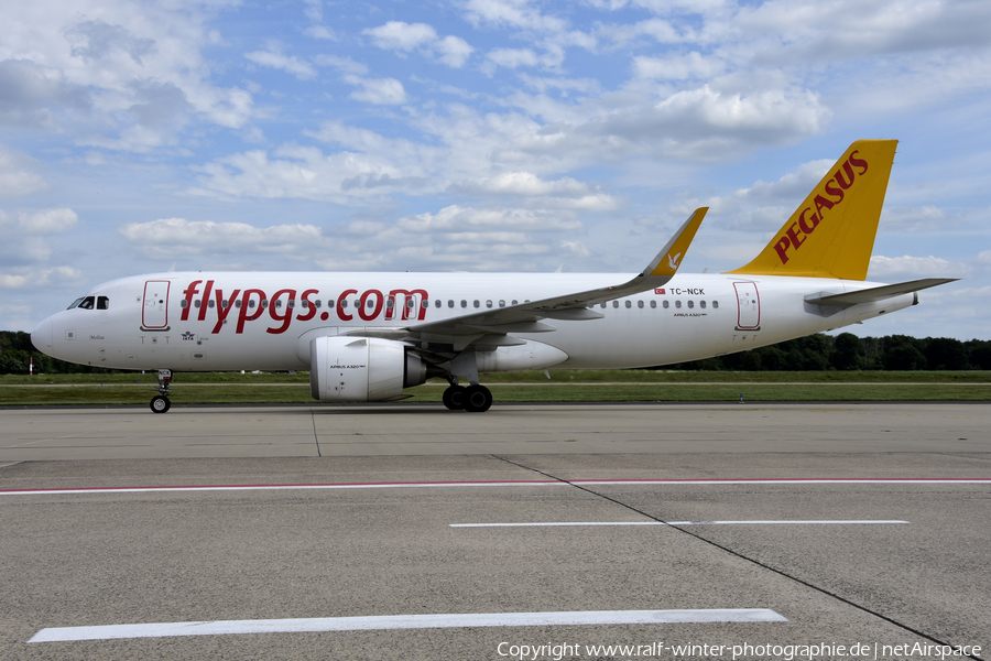 Pegasus Airlines Airbus A320-251N (TC-NCK) | Photo 496448