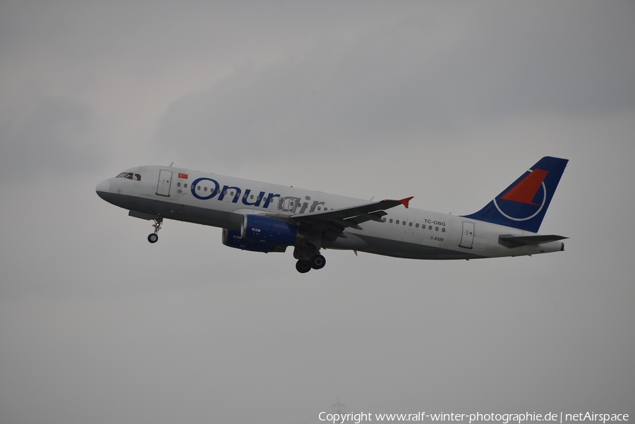 Onur Air Airbus A320-233 (TC-OBG) | Photo 346282