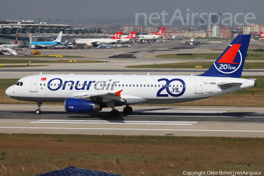 Onur Air Airbus A320-233 (TC-OBH) | Photo 71448