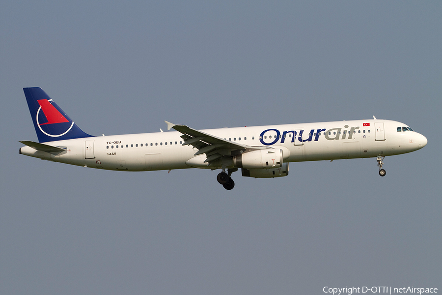 Onur Air Airbus A321-231 (TC-OBJ) | Photo 357362