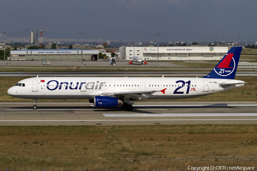 Onur Air Airbus A321-231 (TC-OBJ) | Photo 409583