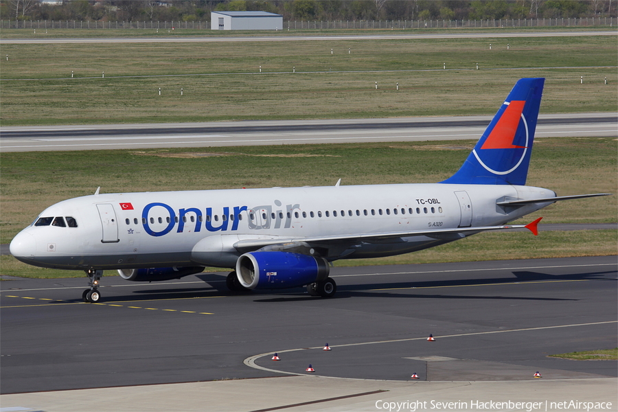 Onur Air Airbus A320-232 (TC-OBL) | Photo 170193