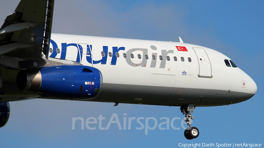 Onur Air Airbus A321-231 (TC-OBR) | Photo 211422