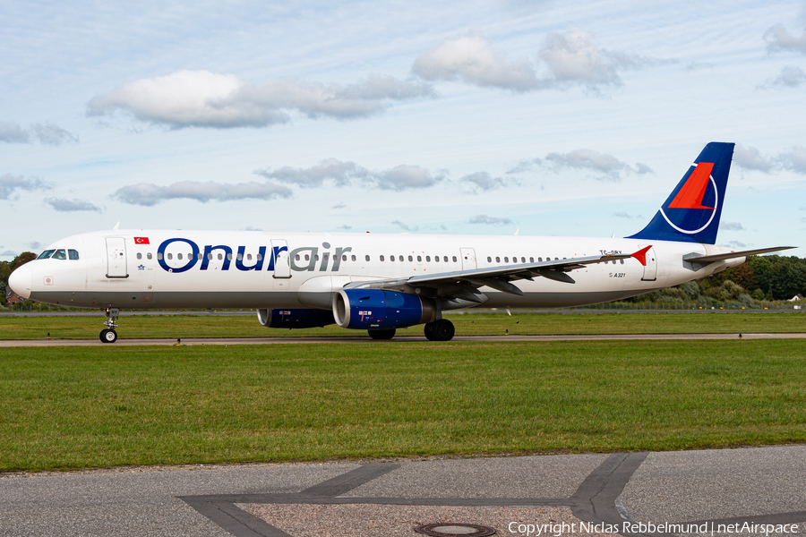 Onur Air Airbus A321-231 (TC-OBY) | Photo 352118